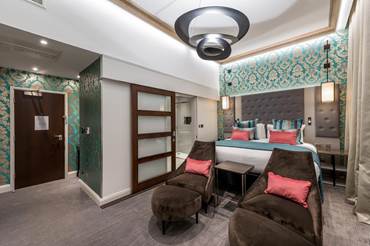 Junior Suites in Hyde Park mercure-london-hyde-park-junior-suites-room-2.jpg