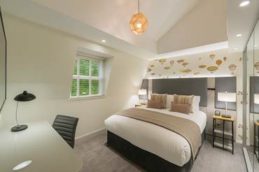Cosy Double Room in Hyde Park mercure-london-hyde-park-hotel-classic-double-room-1.jpg