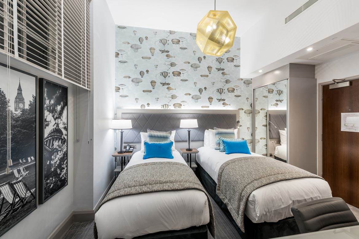 Standard Twin Room in Hyde Park mercure-london-hyde-park-standard-twin-room-2.jpg (1)