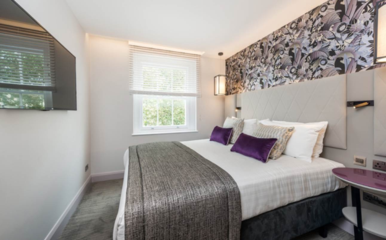 Standard King Room