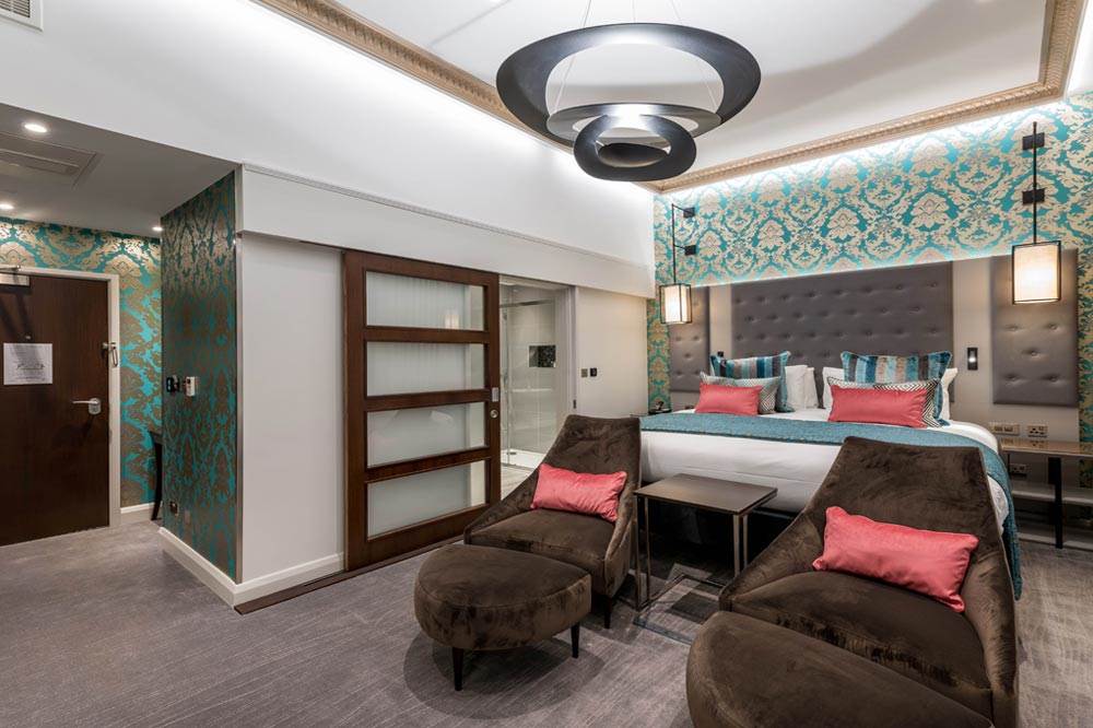 EXCLUSIVE FOR MERCURE LONDON HYDE PARK HOTEL GUESTS