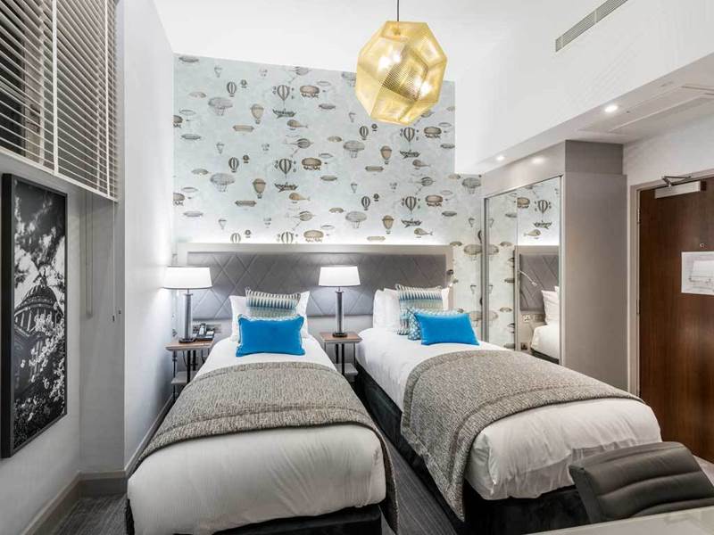 mercure-london-hyde-park-hotel-standard-twin-bedroom.jpg