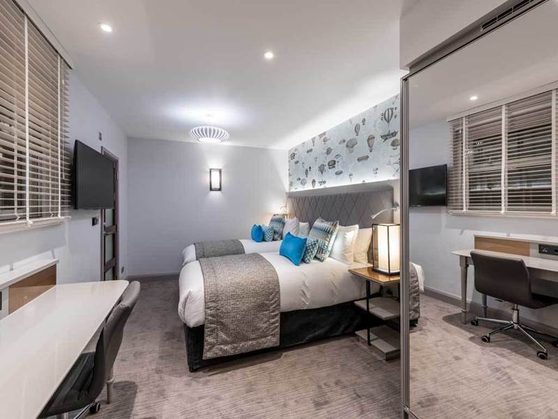 mercure-london-hyde-park-standard-twin-bedroom.jpg